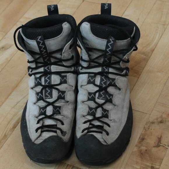 Scarpa Gray and Black Men’s Hiking Boots main image 8